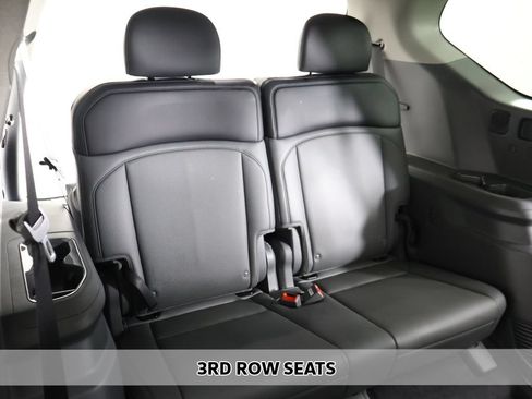 Used 2024 Kia EV9 Light RWD image 8