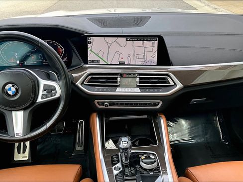 Used 2022 BMW X6 xDrive40i w/ Executive Package image 6