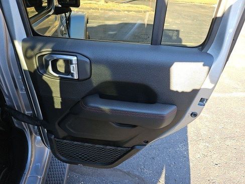 Used 2021 Jeep Wrangler Unlimited Rubicon image 17