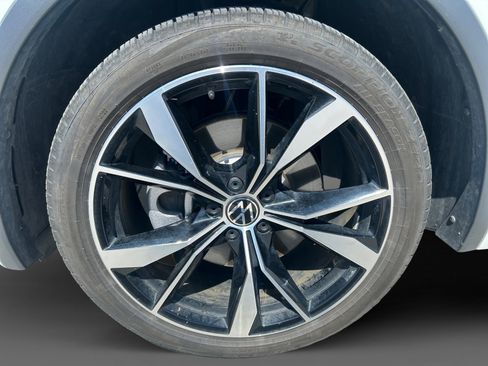 Certified 2023 Volkswagen Tiguan SEL R-Line AWD/4WD image 19