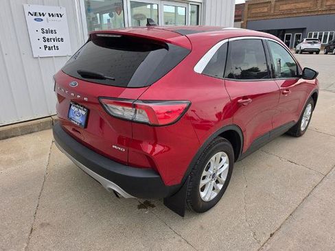 Certified 2022 Ford Escape SE w/ Cold Weather Package AWD/4WD image 7
