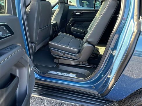 New 2026 Chevrolet Suburban Premier w/ Sun And Tow Package image 18