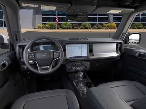 New 2025 Ford Bronco Outer Banks AWD/4WD image 9