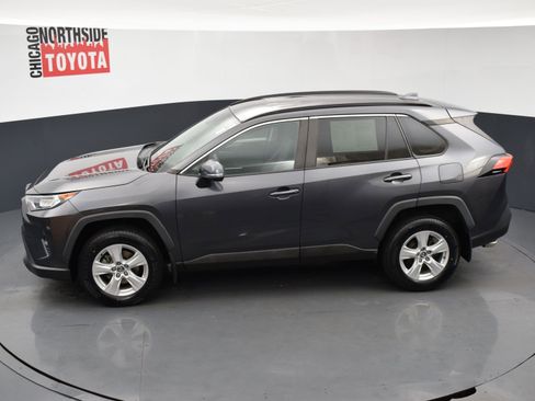 Used 2021 Toyota RAV4 XLE AWD/4WD image 17