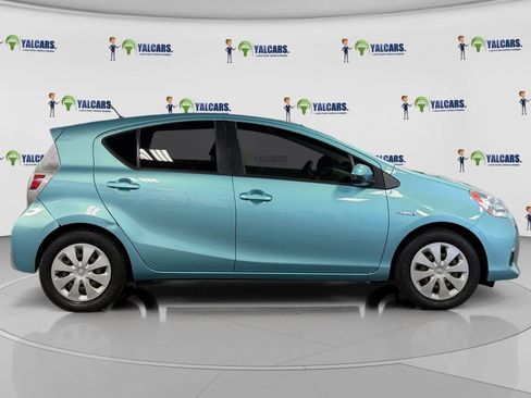 Used 2012 Toyota Prius C Two image 6