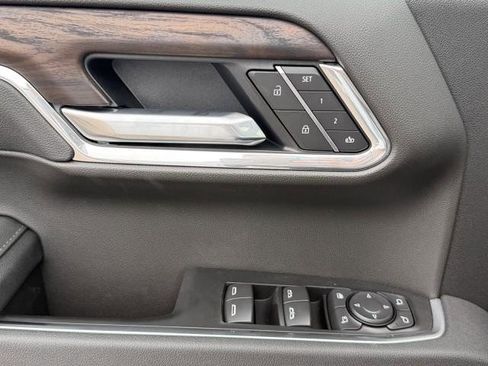 New 2026 GMC Sierra 1500 SLT image 26