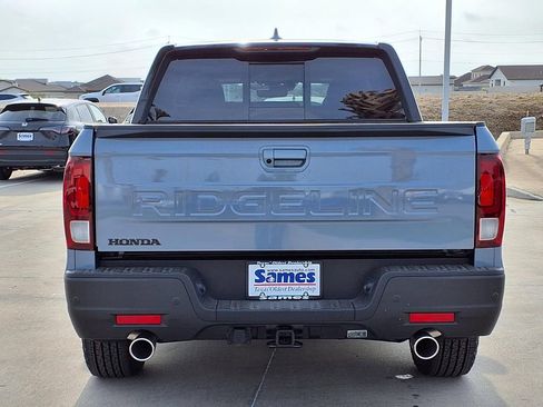 New 2026 Honda Ridgeline Black Edition image 6