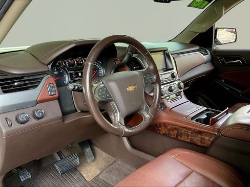 Used 2018 Chevrolet Tahoe Premier AWD/4WD image 17