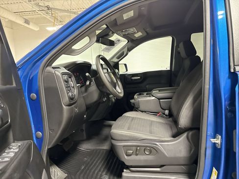 Used 2023 Chevrolet Silverado 1500 Custom AWD/4WD image 19