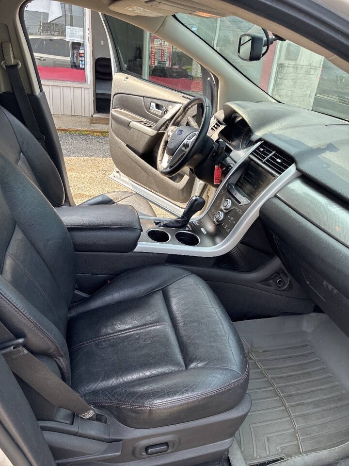 Used 2014 Ford Edge SEL w/ Equipment Group 205A FWD image 12