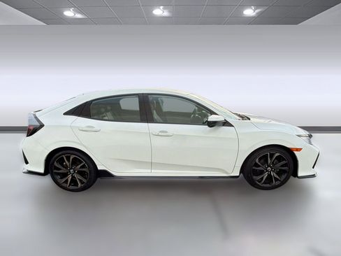 Used 2018 Honda Civic Sport Touring image 7