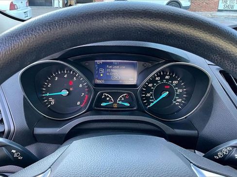 Used 2015 Ford Escape SE image 18