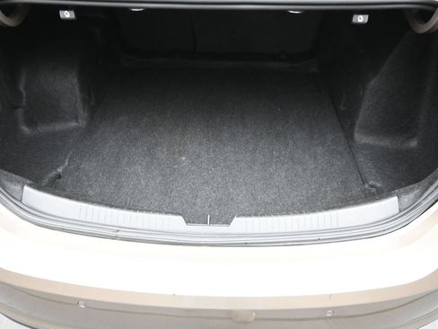 Used 2024 Chevrolet Malibu LT FWD image 11