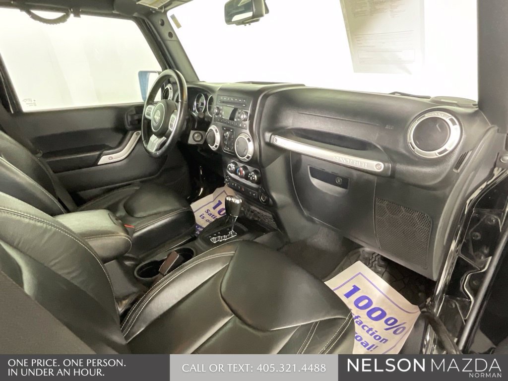 Used 2017 Jeep Wrangler Unlimited Rubicon AWD/4WD image 29