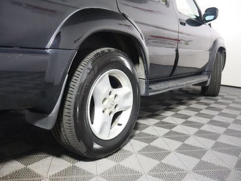 Used 2003 INFINITI QX4 4WD image 10