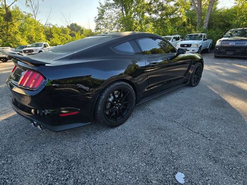 Used 2019 Ford Mustang Shelby GT350 w/ Technology Package RWD image 8