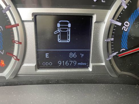 Used 2014 Toyota 4Runner SR5 image 10