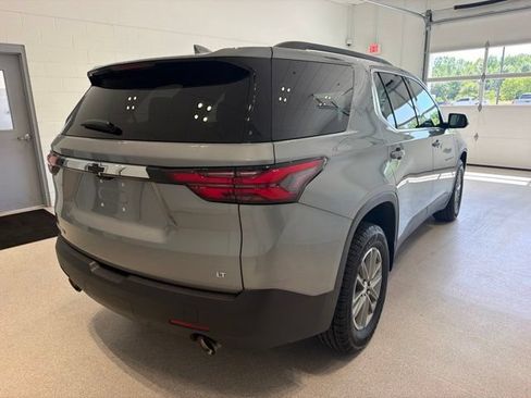 Used 2023 Chevrolet Traverse LT FWD image 6