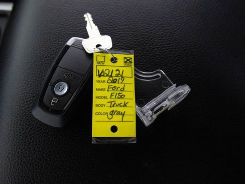 Used 2019 Ford F150 Lariat image 28