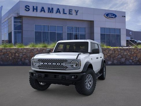 New 2025 Ford Bronco Badlands image 2
