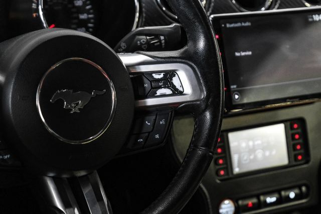 Used 2017 Ford Mustang Coupe RWD image 19