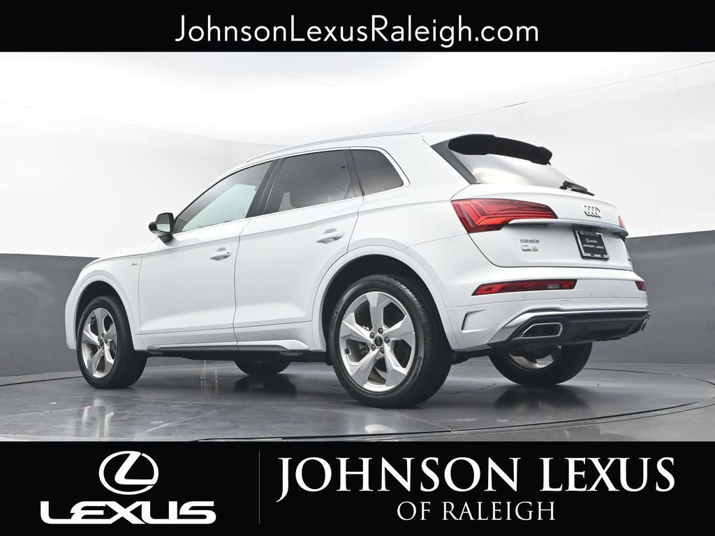 Used 2023 Audi Q5 2.0T Premium Plus w/ Premium Plus Package AWD/4WD image 17