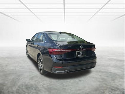 New 2026 Volkswagen Jetta SE FWD image 3