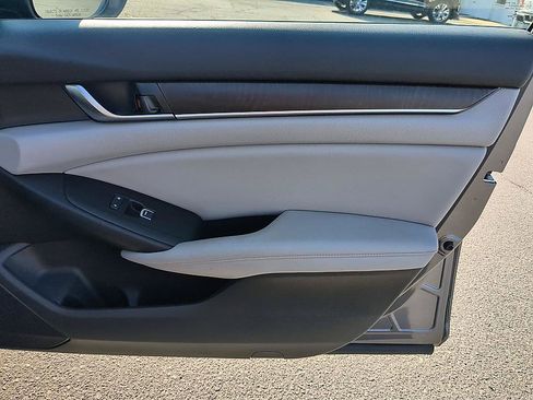Used 2018 Honda Accord EX-L image 34
