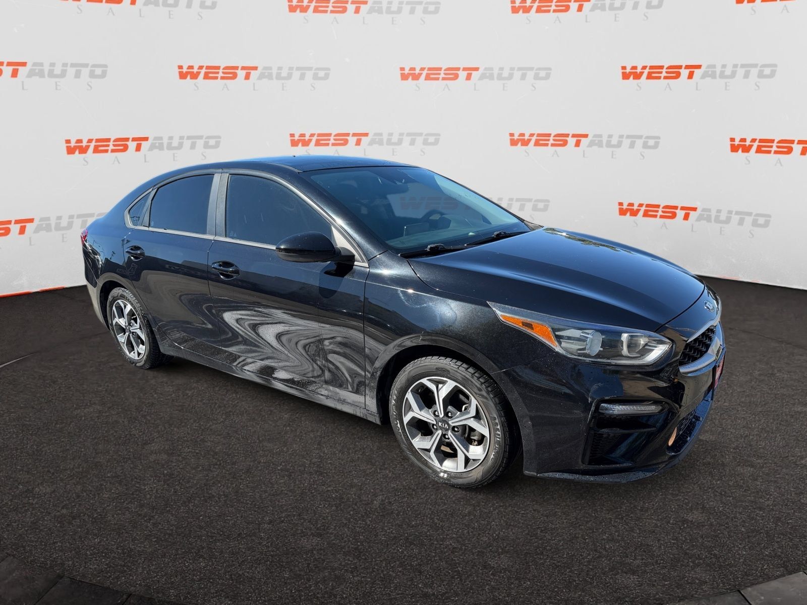 Used 2019 Kia Forte LXS FWD image 7