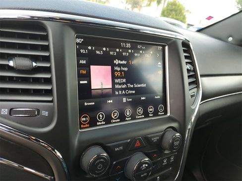 Used 2018 Jeep Grand Cherokee Limited w/ Luxury Group II image 28