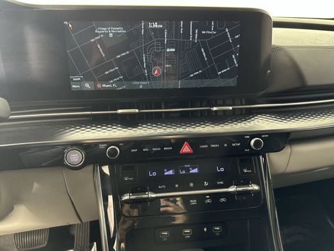 Used 2022 Kia Carnival SX Prestige FWD image 21