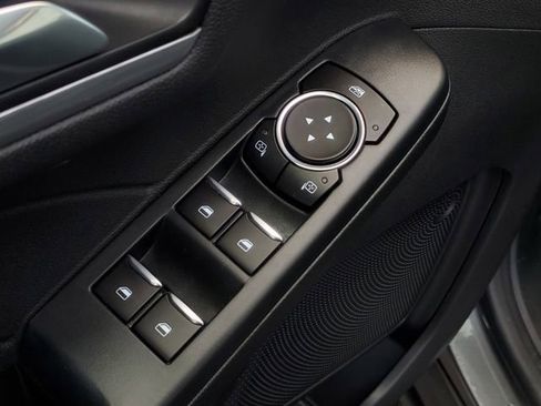 Certified 2023 Ford Escape Platinum image 9