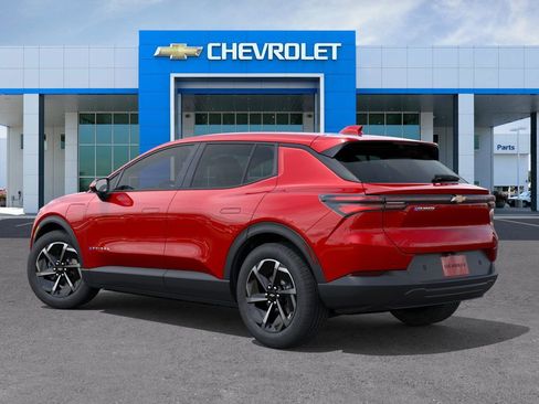 New 2026 Chevrolet Equinox EV LT image 3