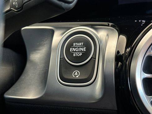 Used 2023 Mercedes-Benz GLB 250 4MATIC image 22