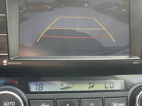 Used 2016 Toyota RAV4 XLE image 24