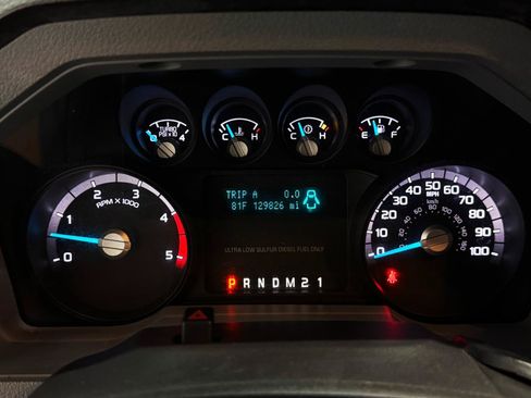 Used 2012 Ford F250 XLT w/ XLT Interior Pkg AWD/4WD image 4
