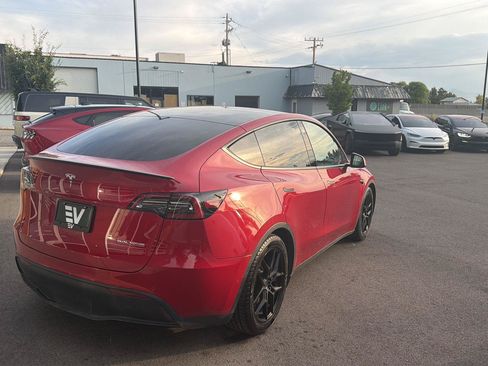 Used 2022 Tesla Model Y Performance AWD/4WD image 8