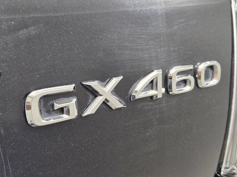 Used 2023 Lexus GX 460 Premium w/ Premium Package AWD/4WD image 11