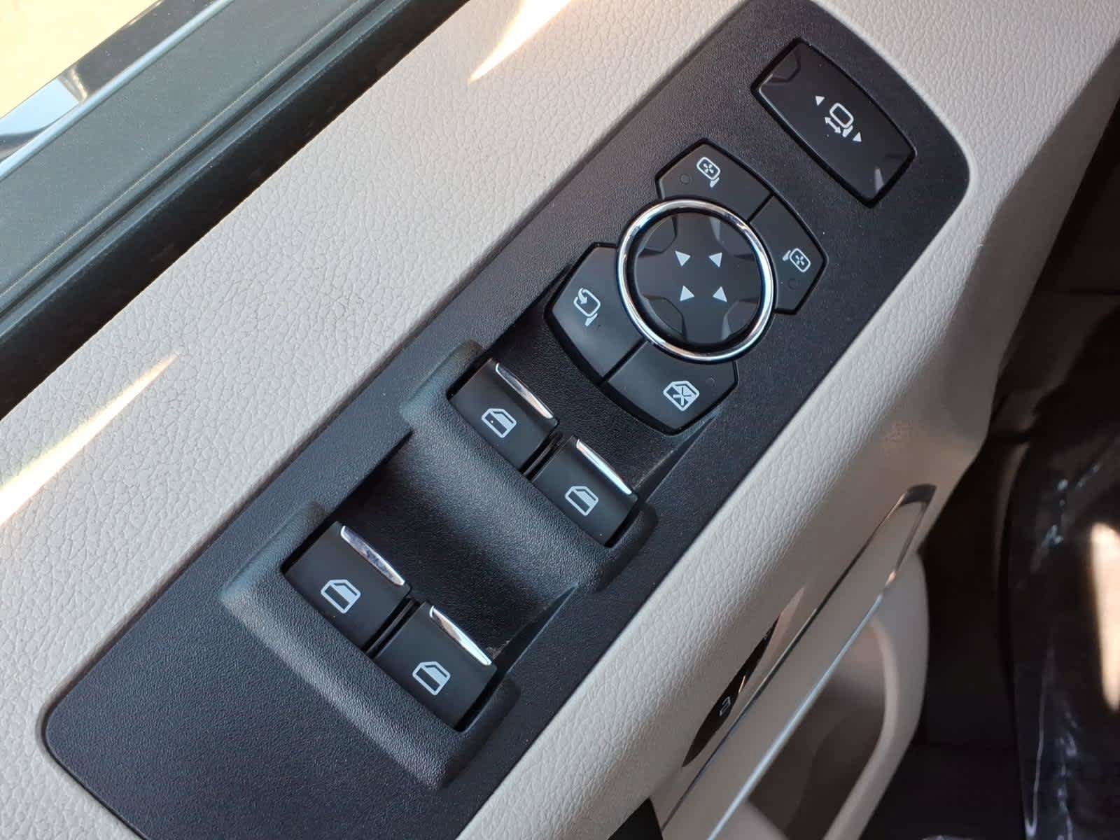 Used 2020 Ford F350 Limited AWD/4WD image 30