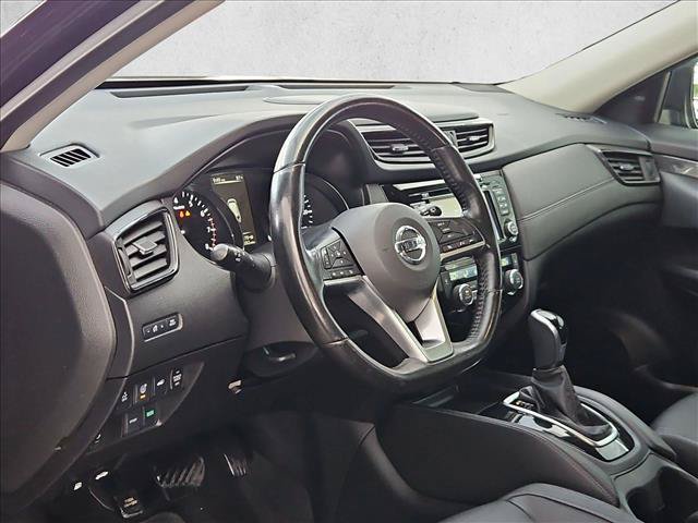 Used 2017 Nissan Rogue SL FWD image 10