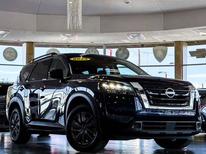 Used 2025 Nissan Pathfinder SV