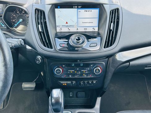 Used 2019 Ford Escape Titanium FWD image 17