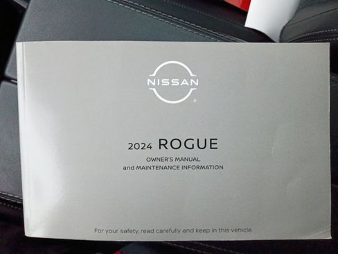 Used 2024 Nissan Rogue Platinum w/ Platinum Premium Package FWD image 34