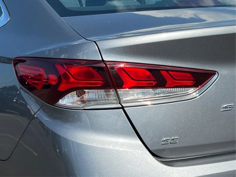 Used 2018 Hyundai Sonata SE FWD image 33