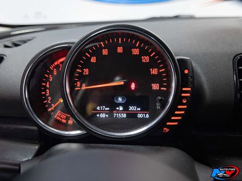 Used 2017 MINI Cooper Clubman S image 10