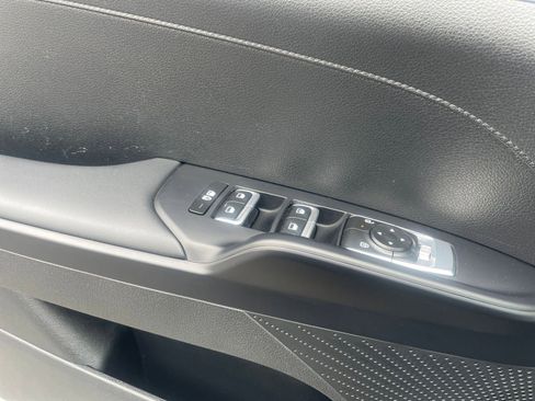 Used 2025 Kia K5 LXS image 18