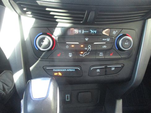 Used 2018 Ford Escape SEL image 12