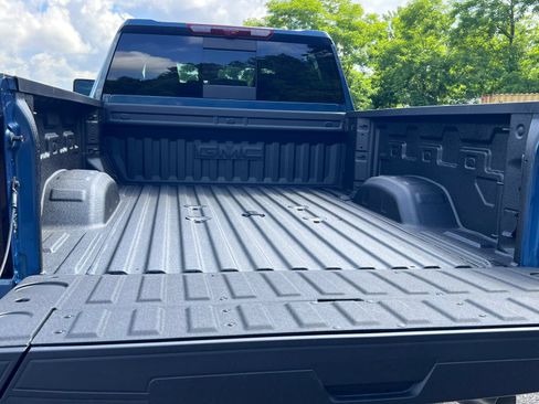 New 2026 GMC Sierra 2500 Denali w/ Denali Reserve Package AWD/4WD image 7