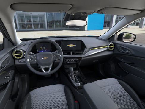 New 2026 Chevrolet Trax LT w/ Driver Confidence Package image 15