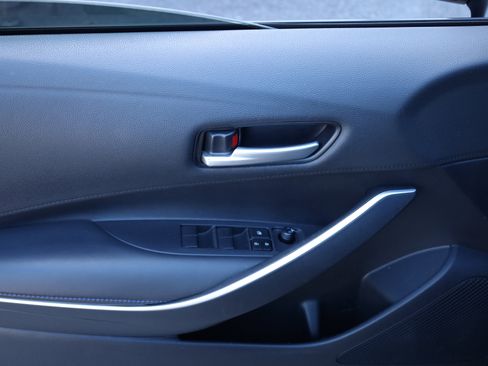 Used 2020 Toyota Corolla SE image 21